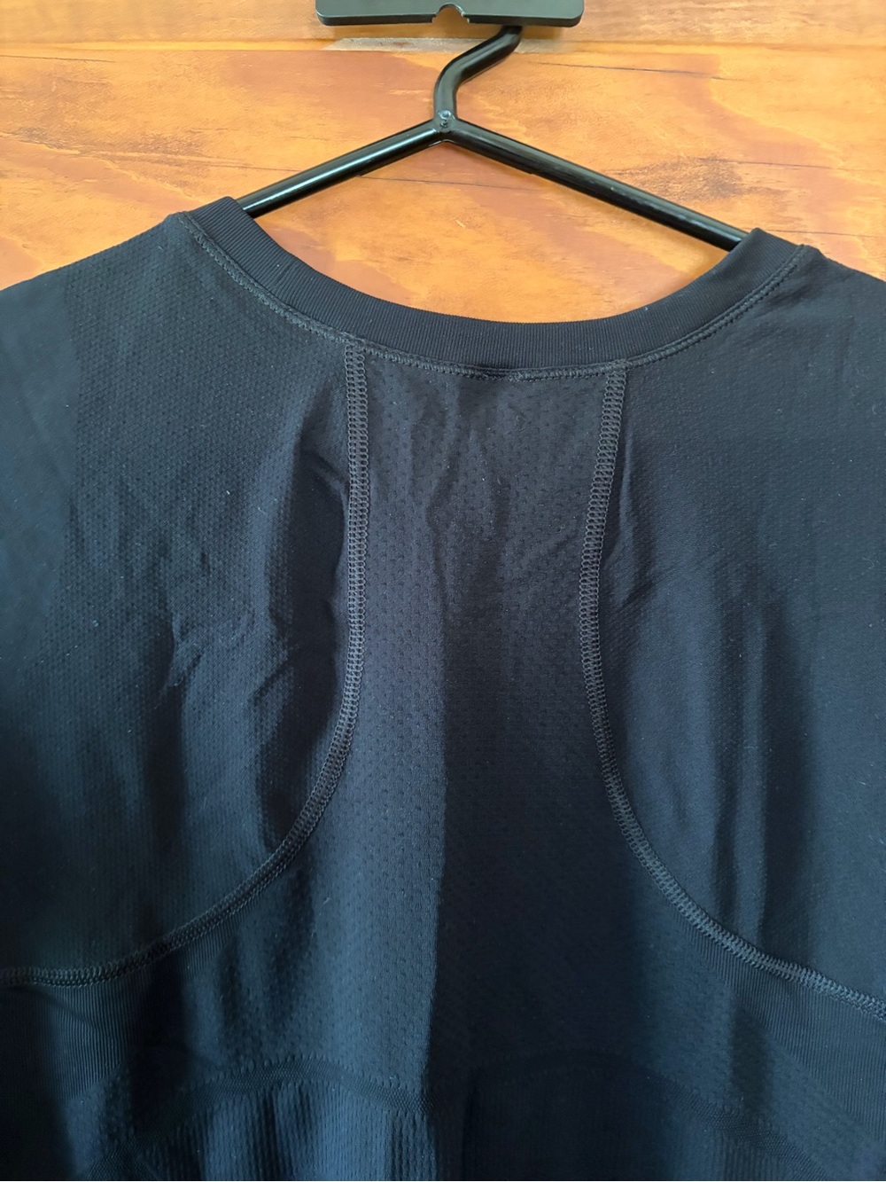 Athleta Women's Black Short Sleeve Active Tee size women’s XL NWOT - Picture 8 of 8